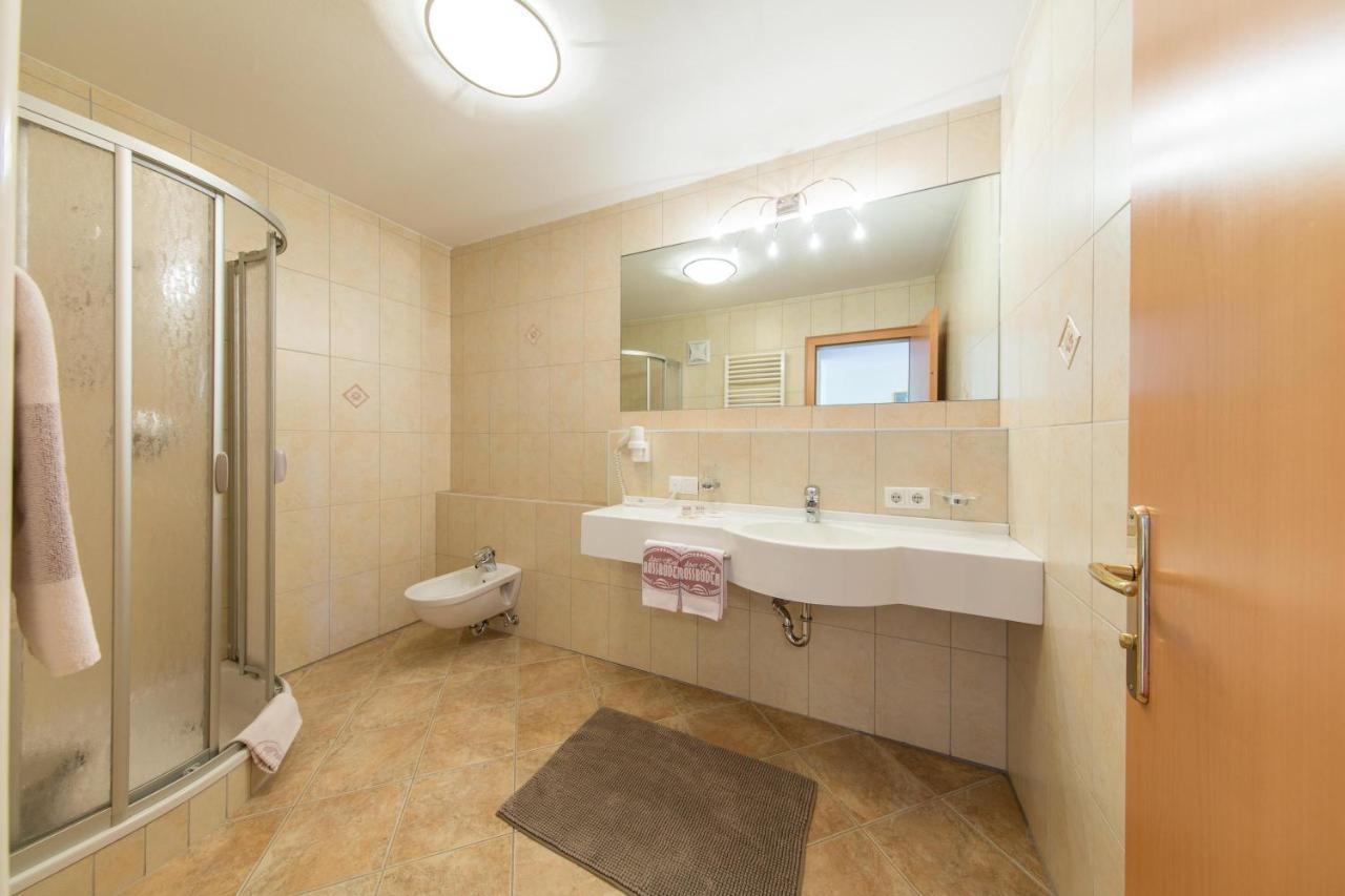 Residence Rossboden Mit Hallenbad Verano Стая снимка