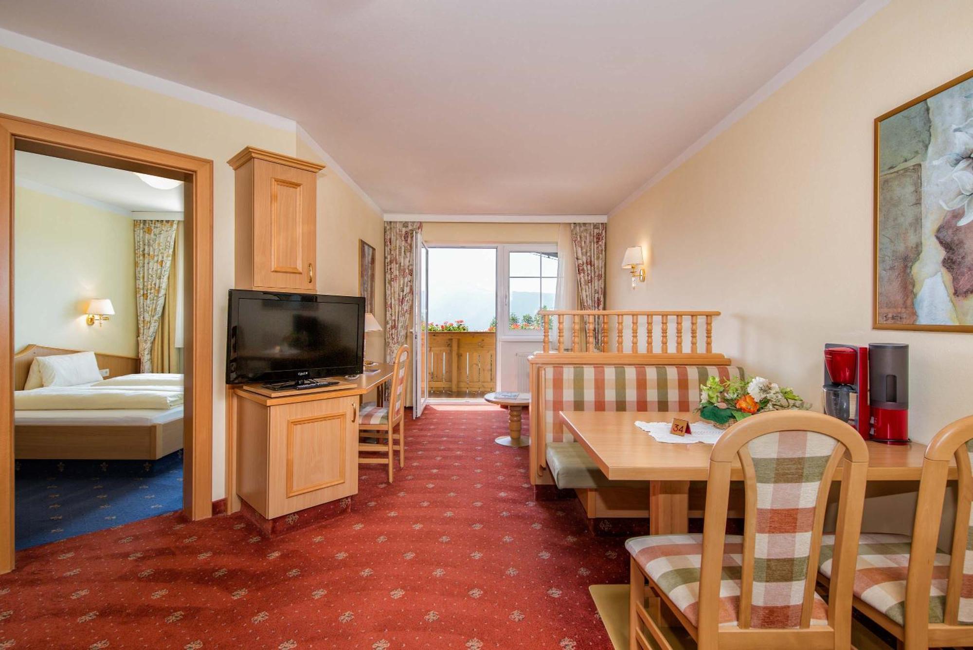 Residence Rossboden Mit Hallenbad Verano Стая снимка