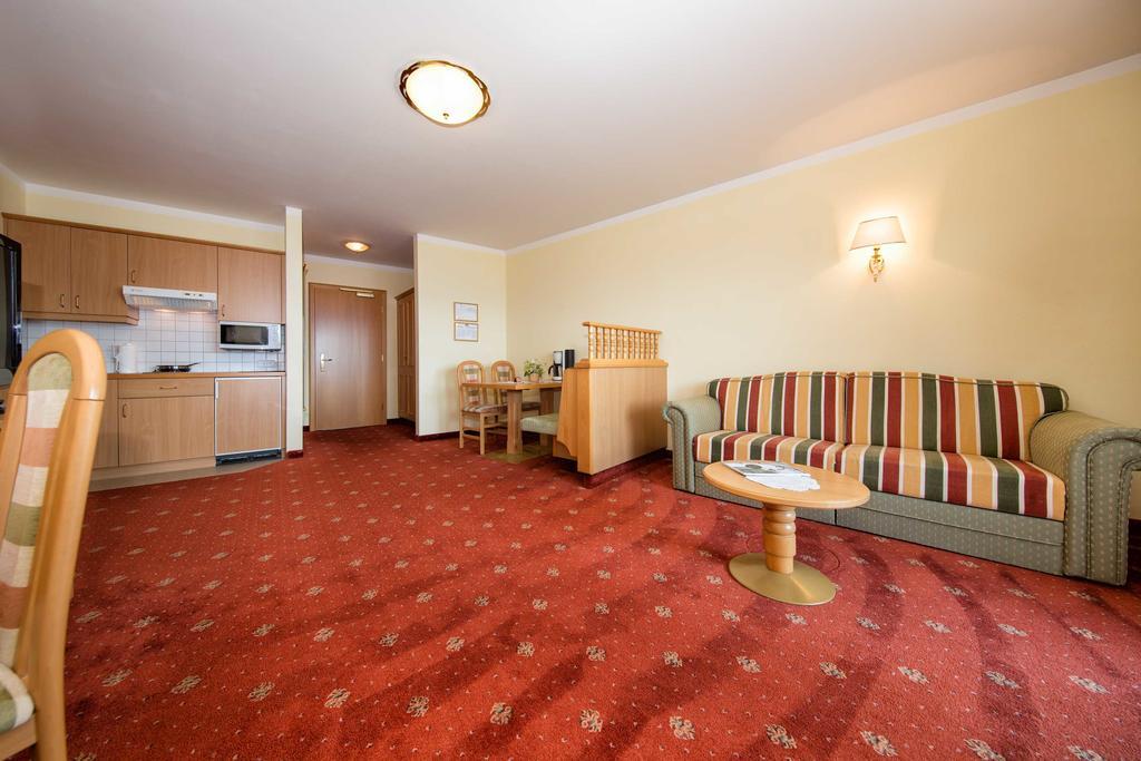 Residence Rossboden Mit Hallenbad Verano Екстериор снимка
