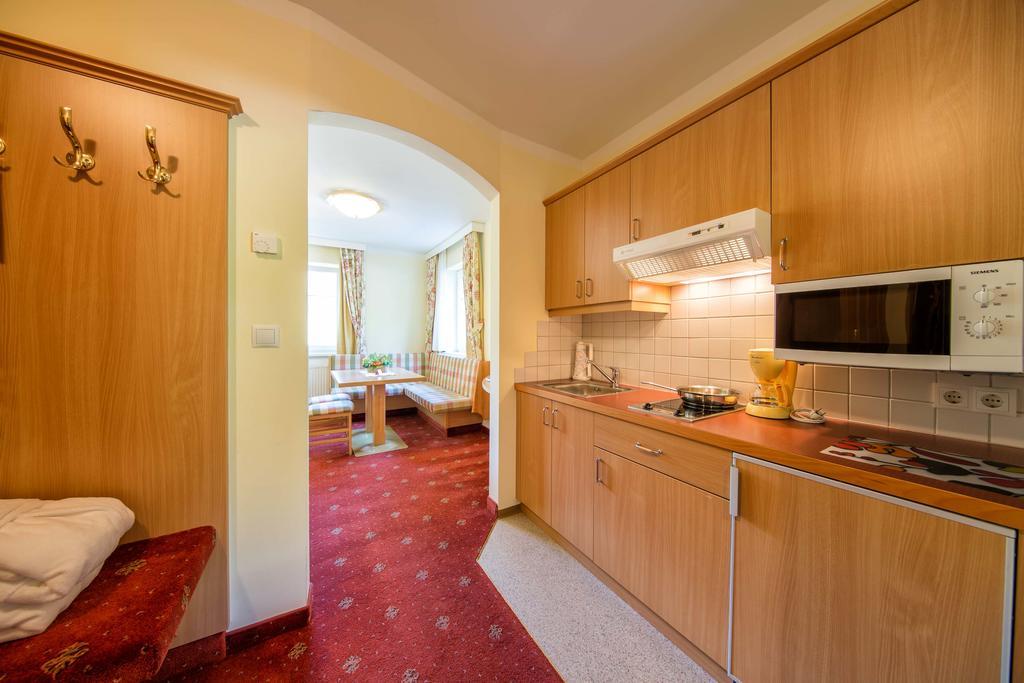 Residence Rossboden Mit Hallenbad Verano Екстериор снимка